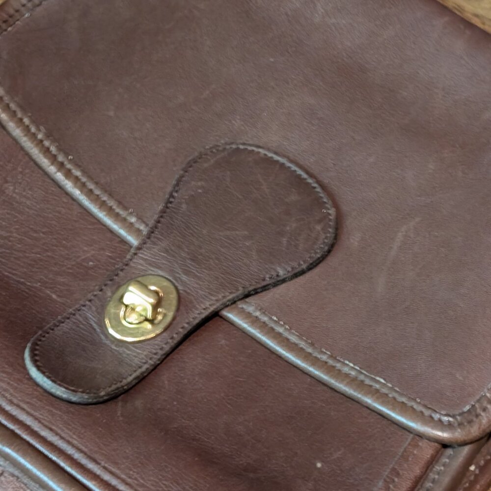 Vintage COACH Bonnie Cashin Shoulder Crossbody Bag Purse Brown Leather